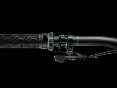 Trek FUEL EXe 8 GX AXS EU M Rage Red to Deep Dark Blue Produktbild 4