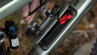 Trek Slash 9.9 XO AXS S 27.5 Carbon Red Smoke Produktbild 15