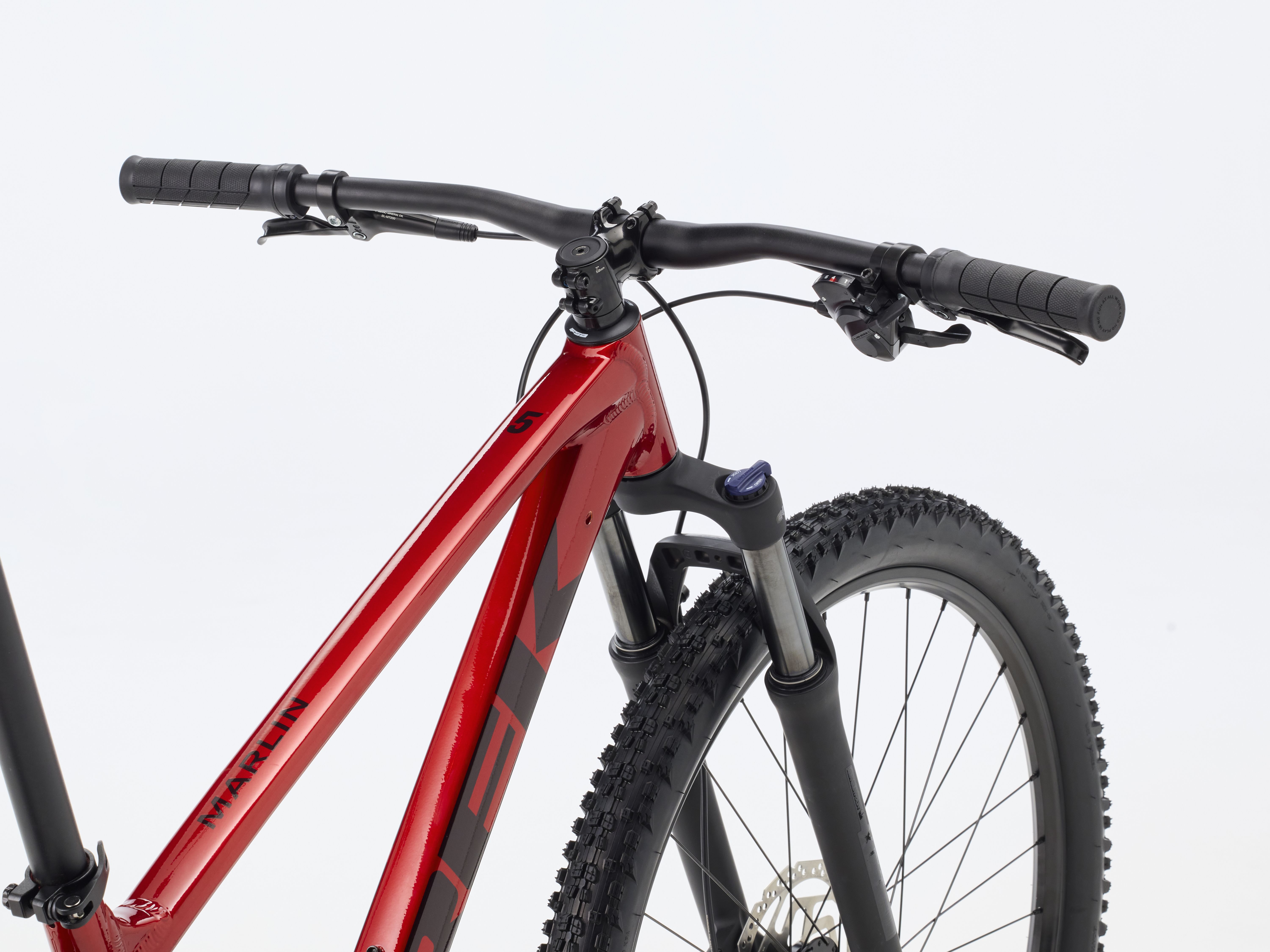 Trek Marlin 5 M 29 Fury Red Produktbild 8